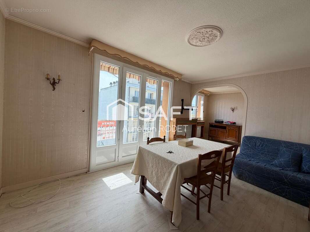 Photo 2 - Appartement à CHATEAUROUX