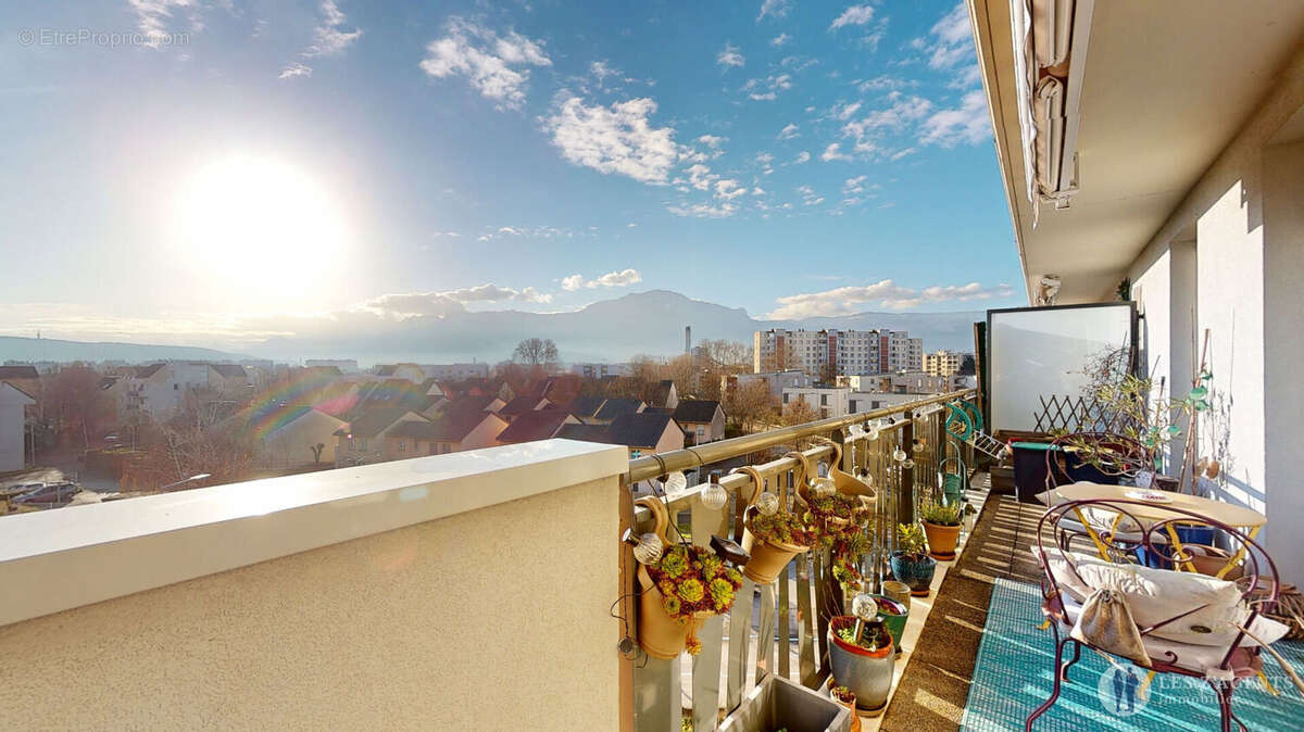 Appartement à SAINT-MARTIN-D'HERES