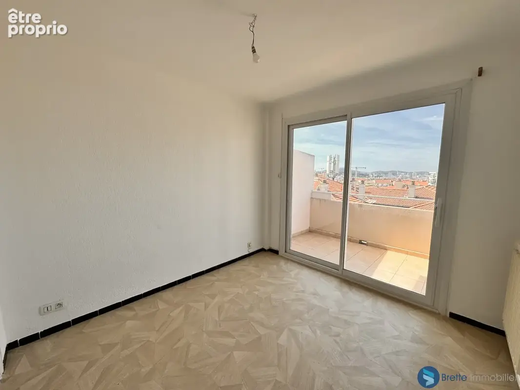 Toulon   claret   t2 41 m2   dernier étage   terrasse 15 m2   vue dégagée - photo 7