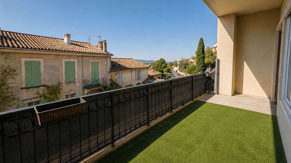Maison à CADENET