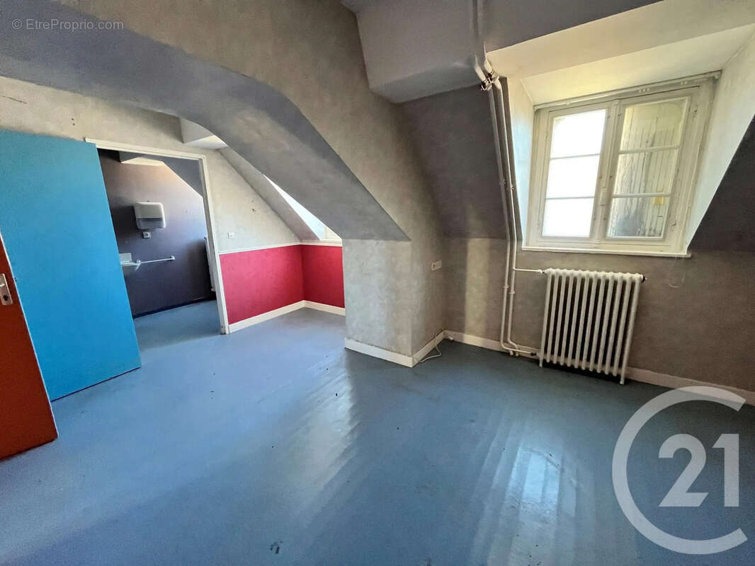 Maison à ENTRAINS-SUR-NOHAIN