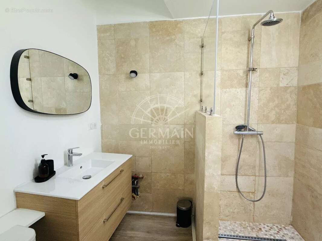 Appartement à L&#039;ISLE-SUR-LA-SORGUE