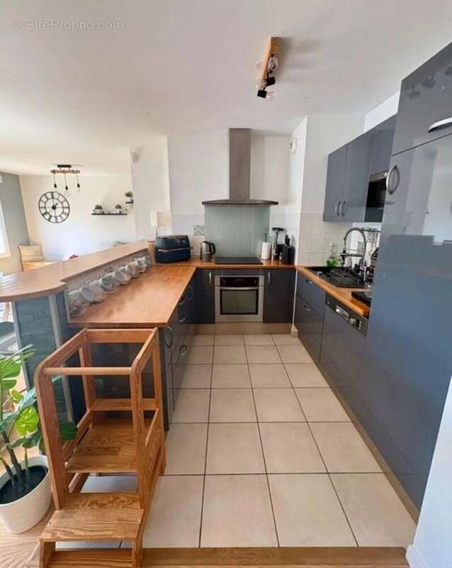 Vente Appartement Chevry-cossigny(77173) 246 750ï¿œ - photo 2