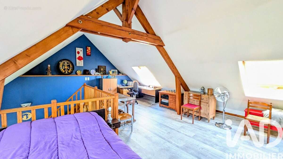 Maison 180 m² à Hauterive  - photo 8