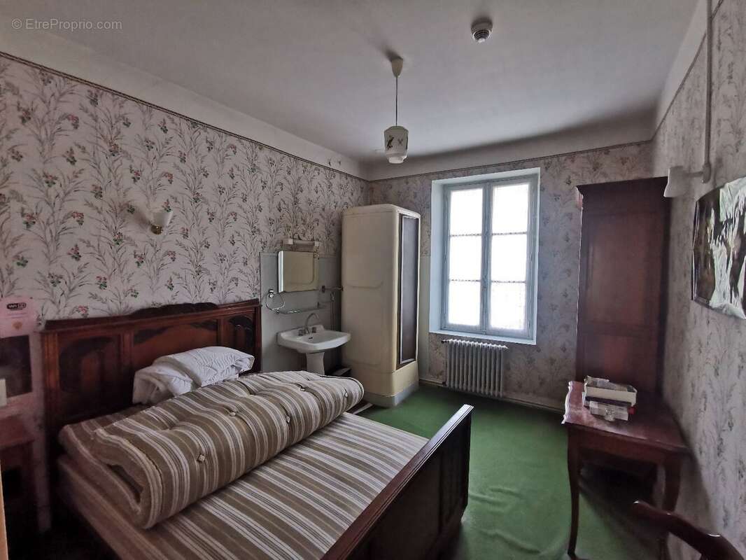 Ancienne auberge  fort potentiel - photo 13
