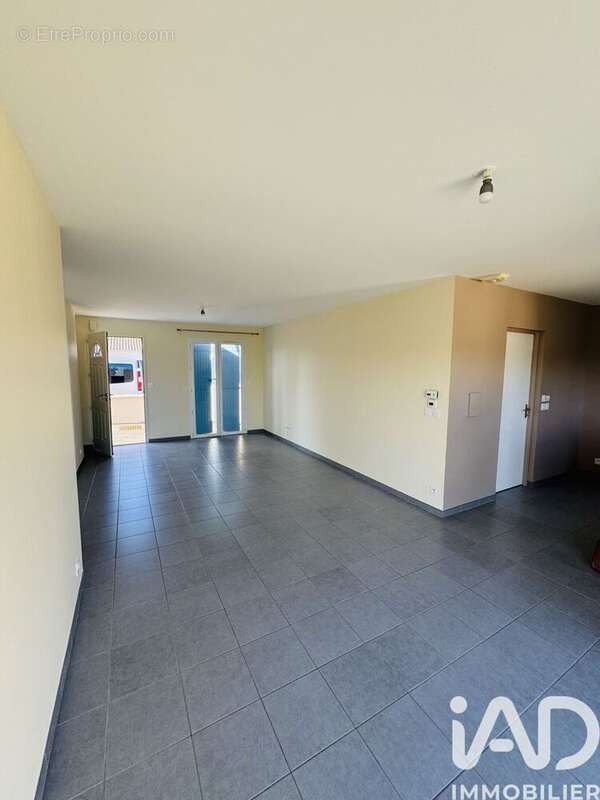 Photo 2 - Maison à ANDILLY