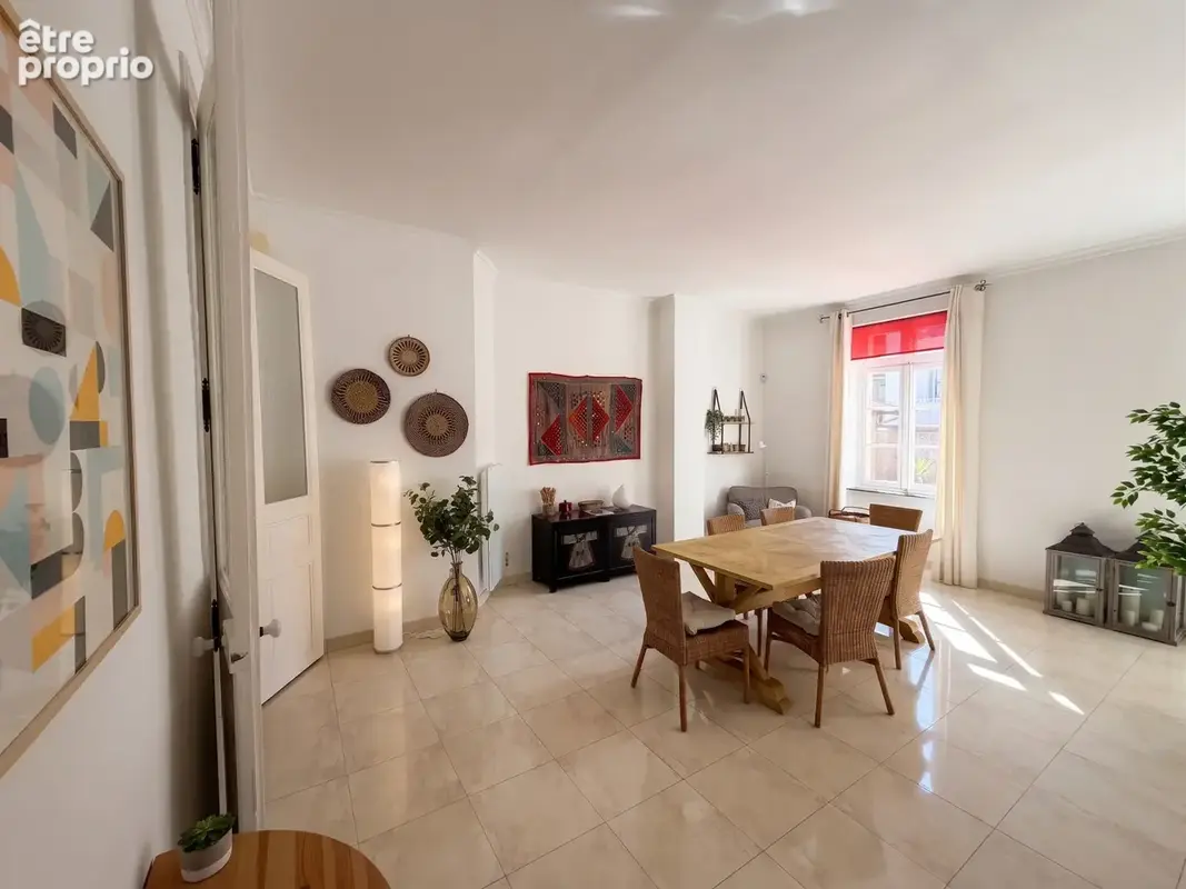 Centre ville, appartement de charme 4 pièces avec terrasse et garage, - photo 2