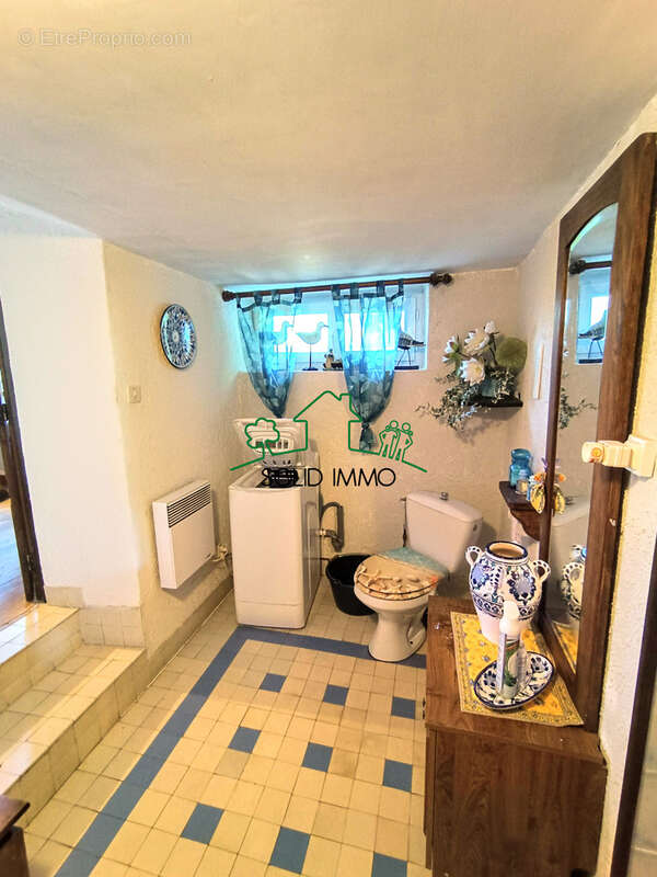 Maison traditionnelle de 150 m2 avec terrain sur la commune de Labastide sur Besorgues 07600 - photo 18