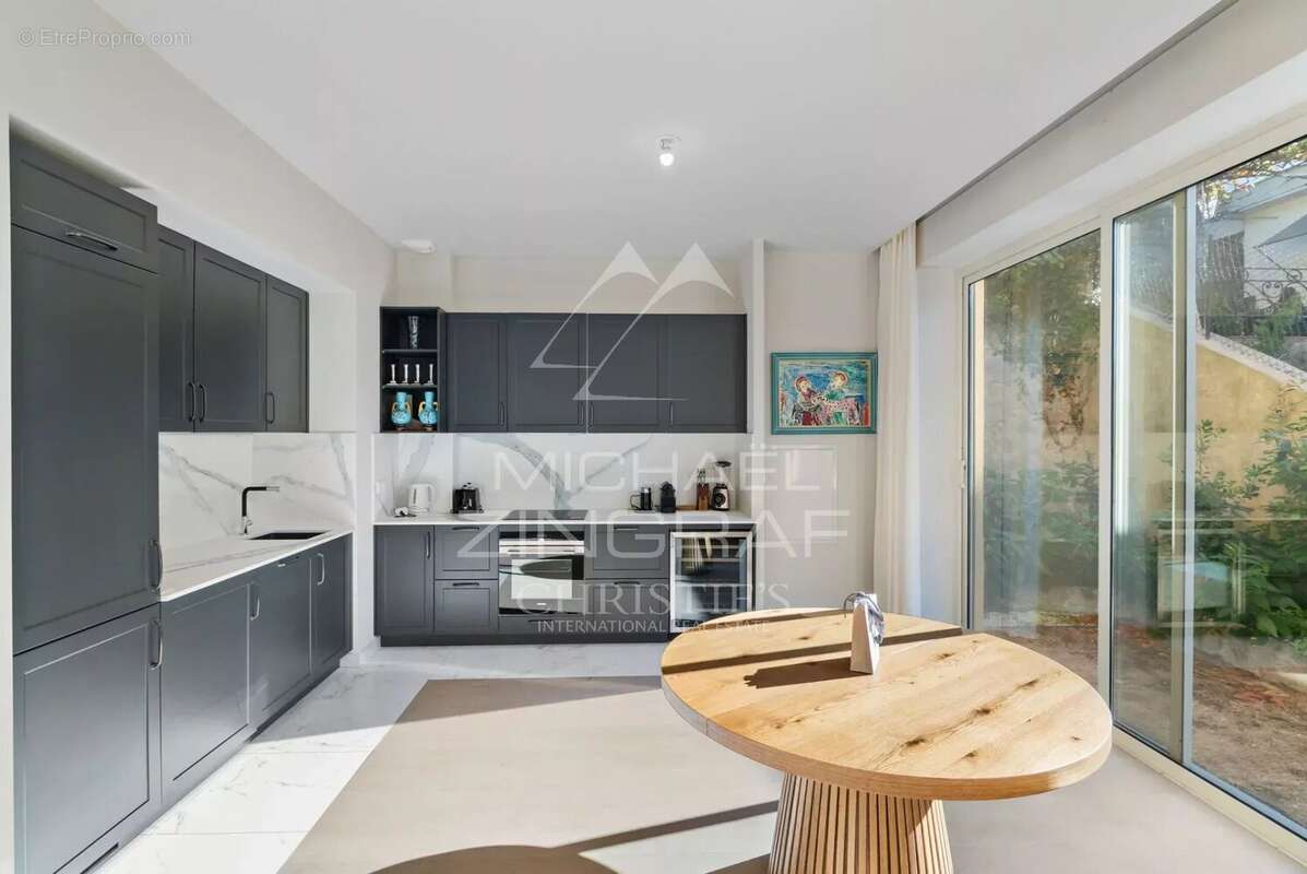 Appartement à MENTON