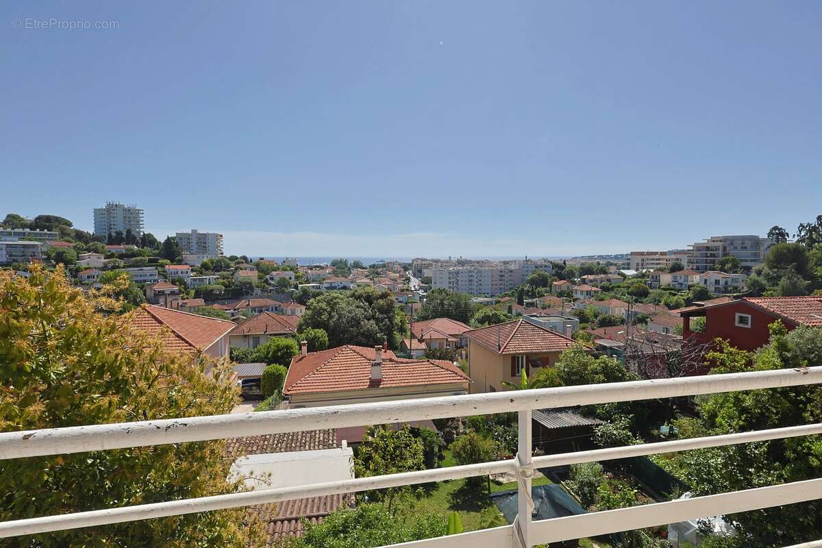 Antibes – Vue Mer Exceptionnelle  3 Pièces 58 m² Traversant - photo 12
