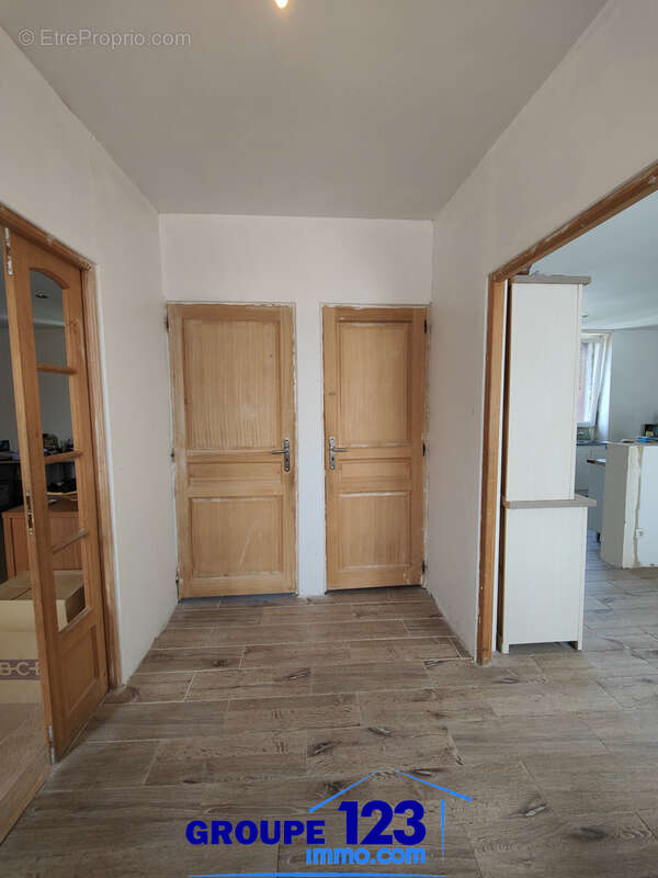 Maison à ESNON