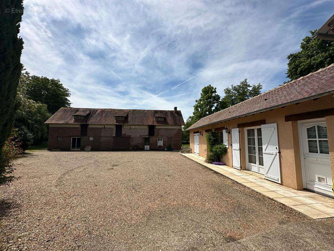 Maison à SAINT-GERMAIN-DES-PRES