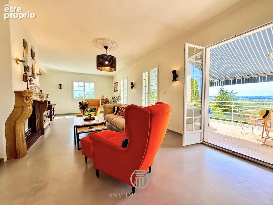 VILLA FAMILIALE avec vue, piscine XXL et pool house - photo 2