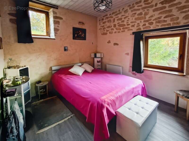 Maison à SAINT-JULIEN