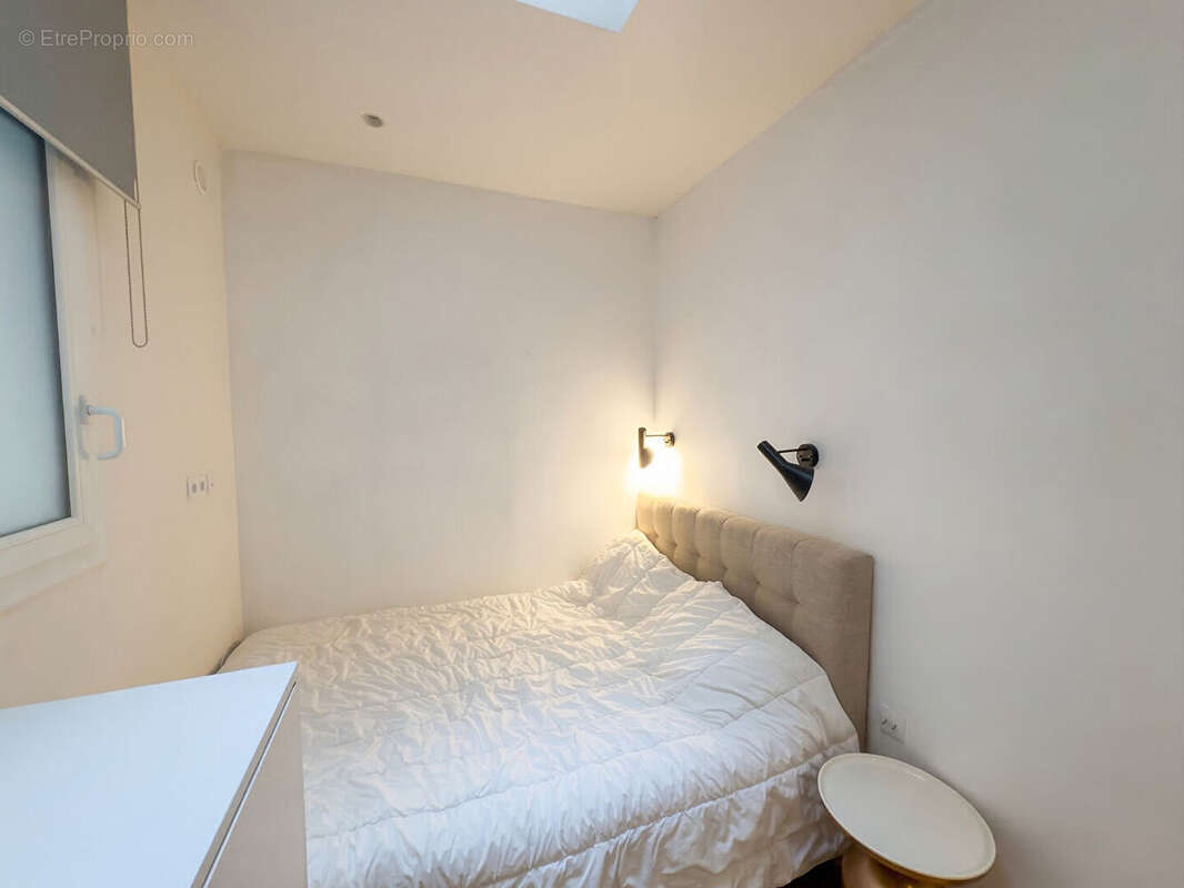 Appartement à PARIS-10E