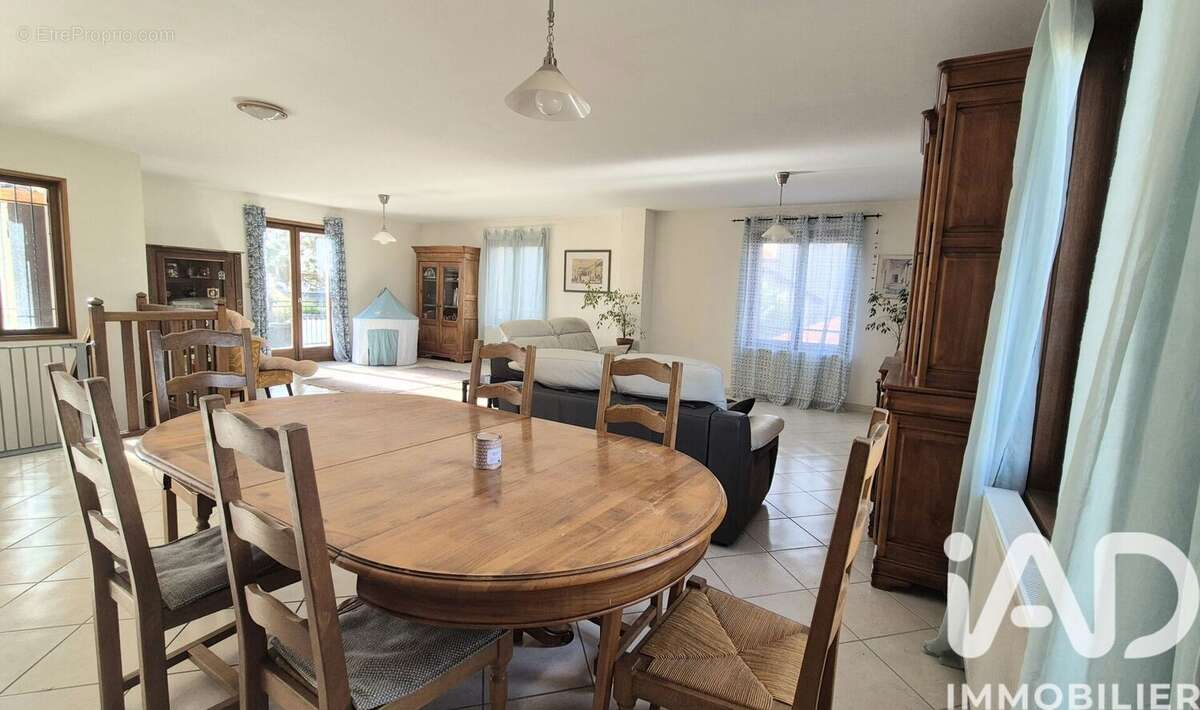 Photo 8 - Maison à SURY-LE-COMTAL