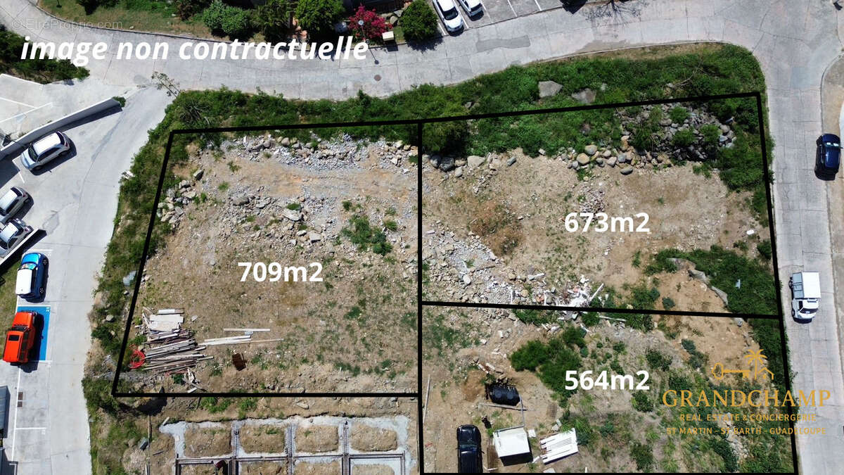 Terrain à SAINT-MARTIN