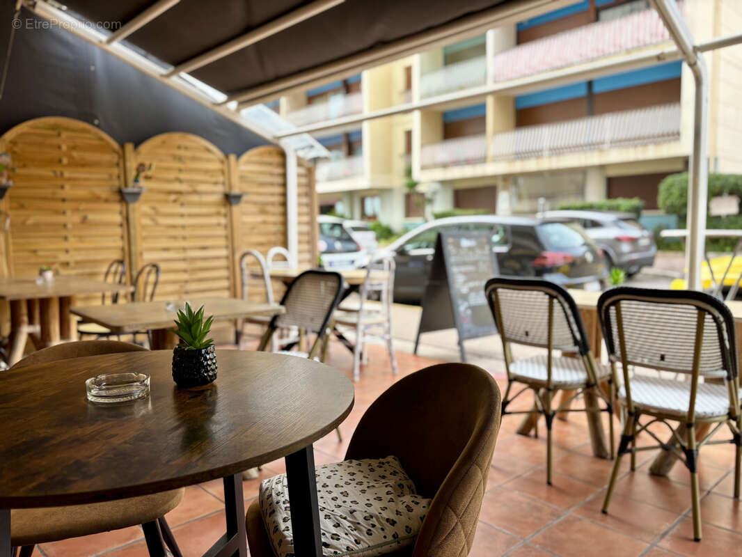 Commerce à ROQUEBRUNE-CAP-MARTIN