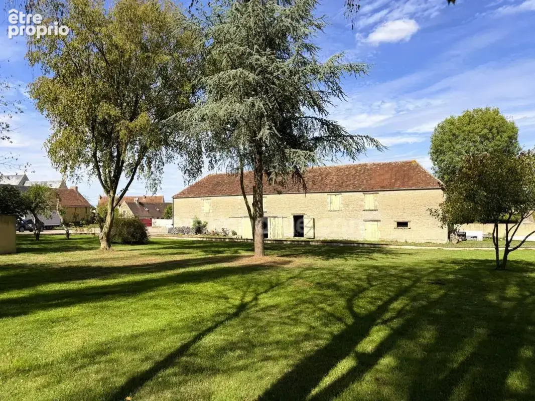 Belle propriété normande de caractère avec parc arboré de plus 3 500 m² et majestueuse bâtisse en pierre de Caen - Idéal projet  - photo 2
