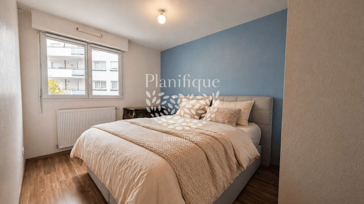 Appartement à CRUSEILLES