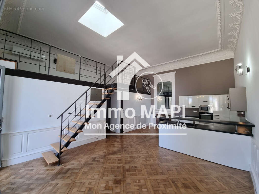 Appartement à LATTES