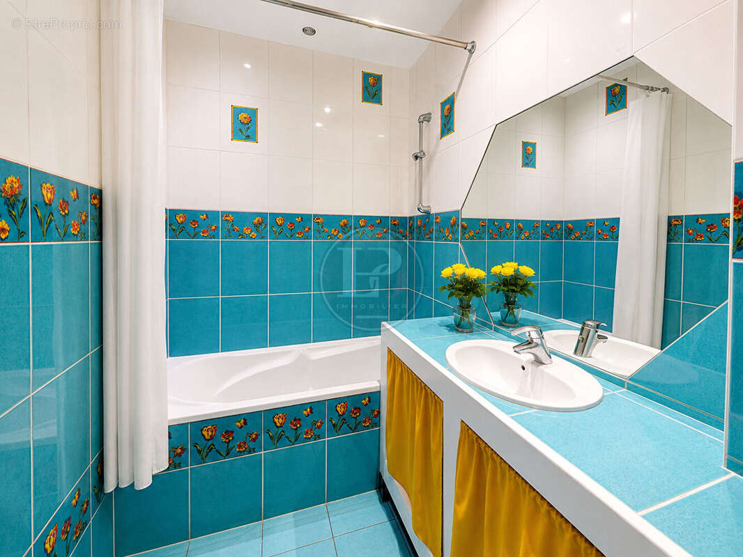 Appartement 84 m² - Immeuble Art déco à 150 m du Parc de la Tête d'Or - photo 9