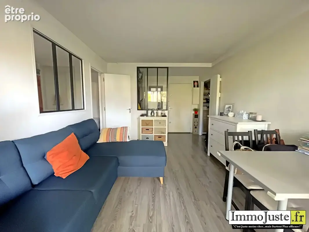 Appartement 2 pièces 37 m² à vendre à Montigny-Le-Bretonneux (78180) - photo 2