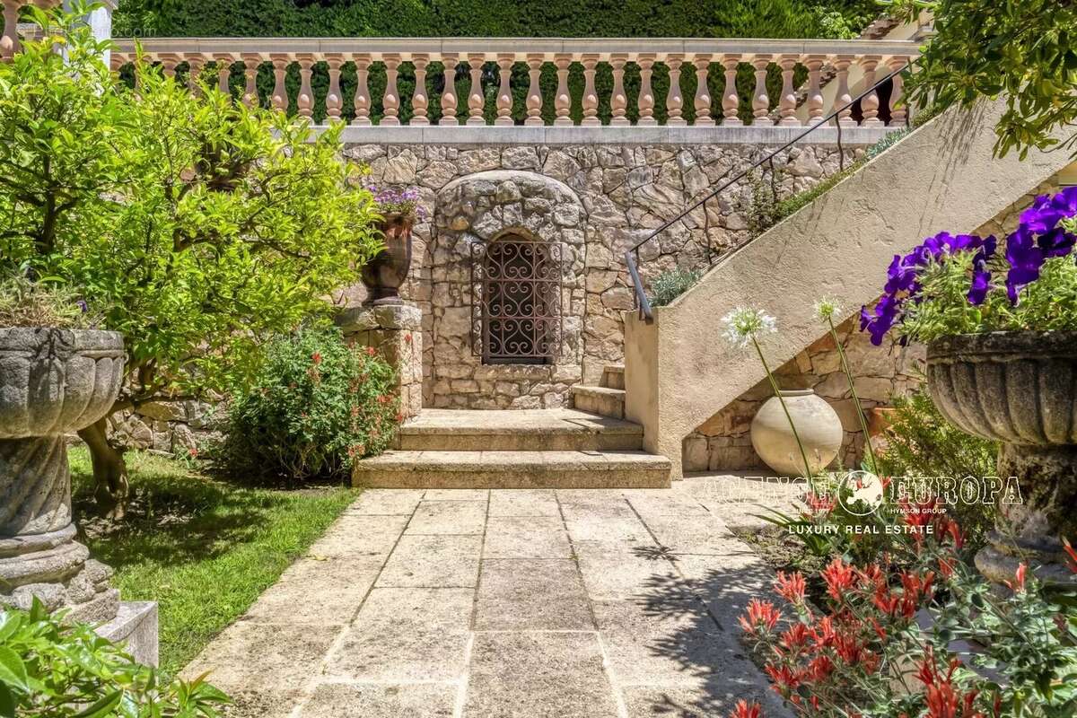 Maison à LE CANNET