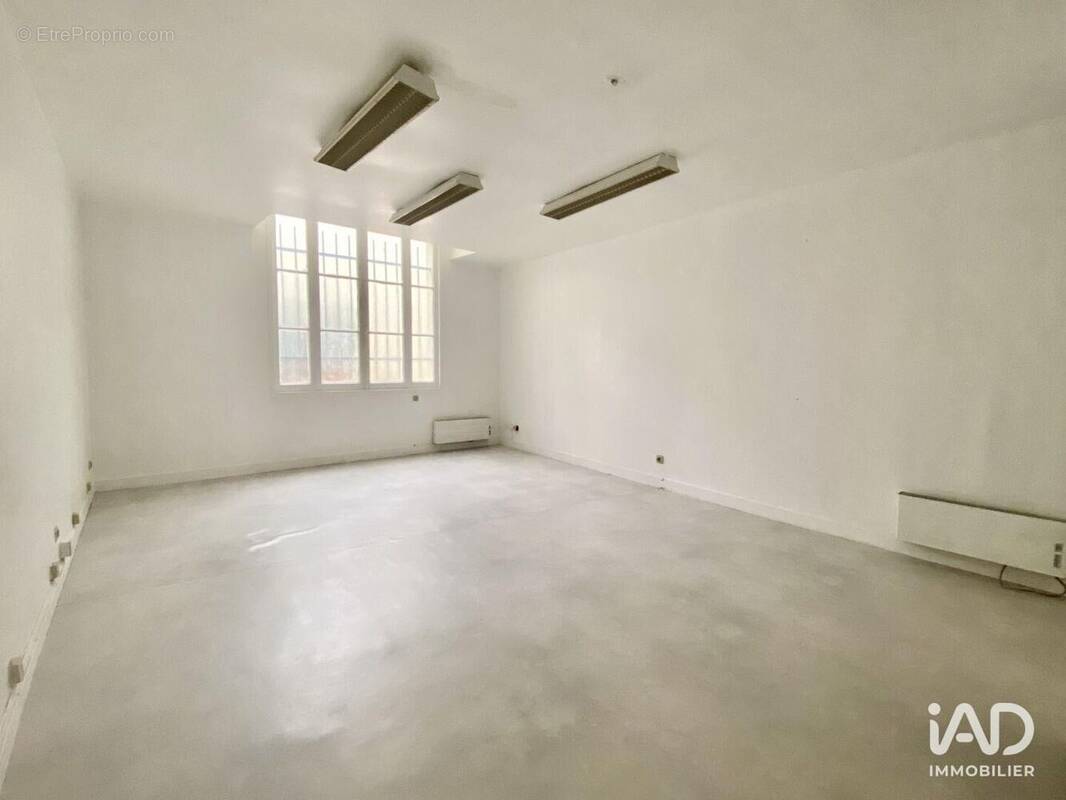 Photo 1 - Commerce à LIBOURNE