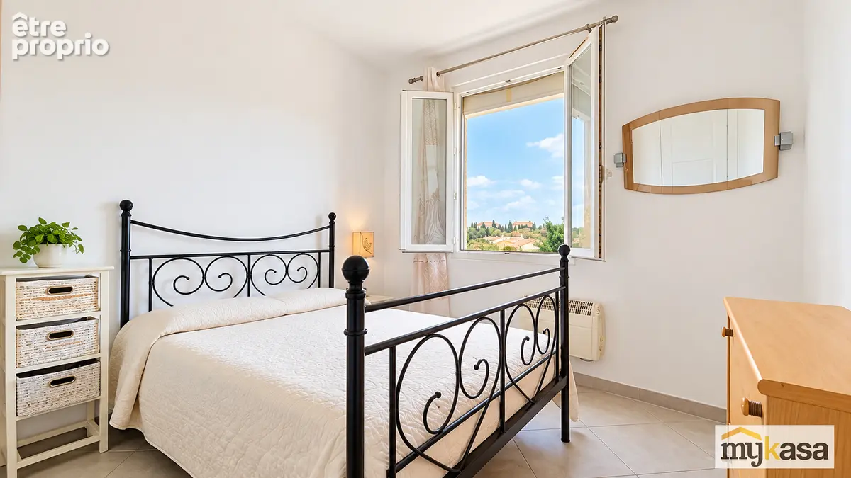 Port-de-bouc - t3 de 62 m² - terrasse 25 m² - balcon - stationnement - photo 5