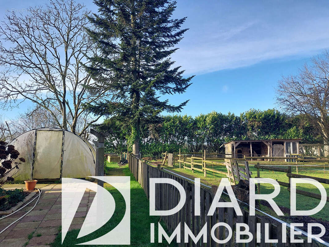 Maison Etrelles - 113 m2 et hangars - photo 11