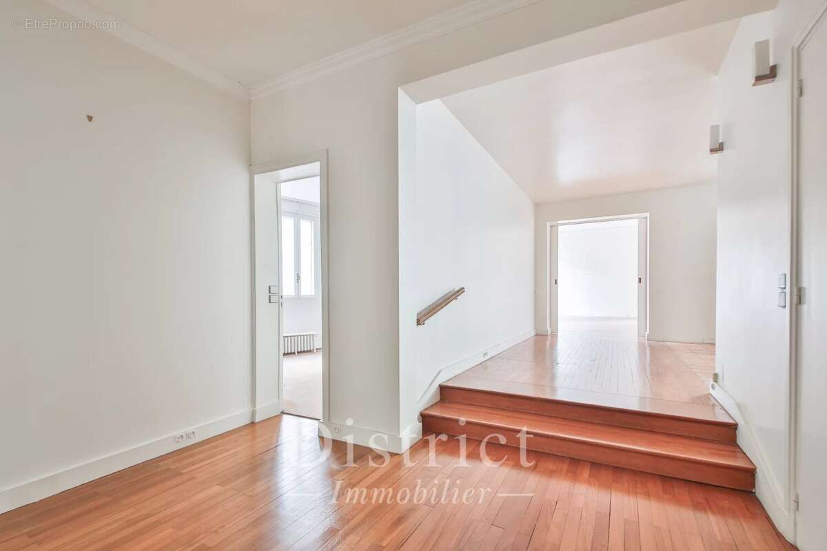 Appartement à PARIS-4E