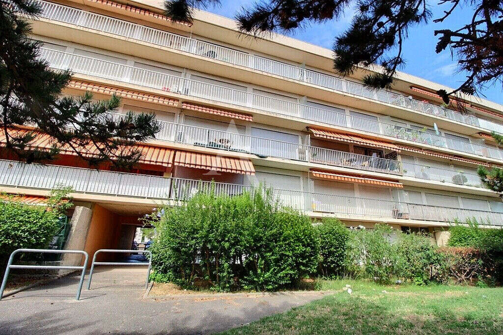 Appartement à SALON-DE-PROVENCE