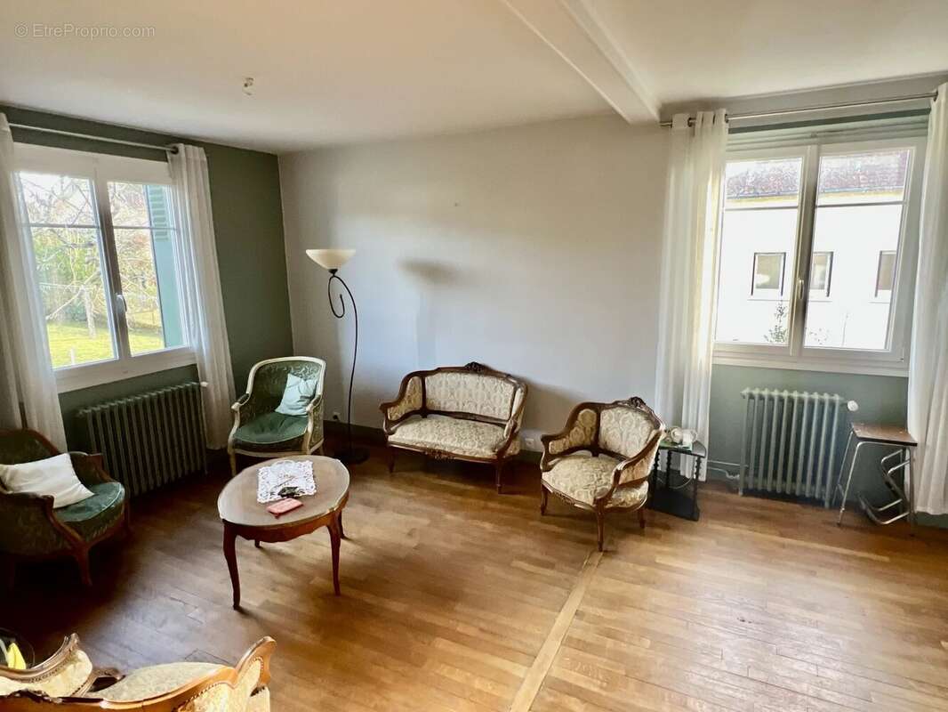Maison à LE DORAT