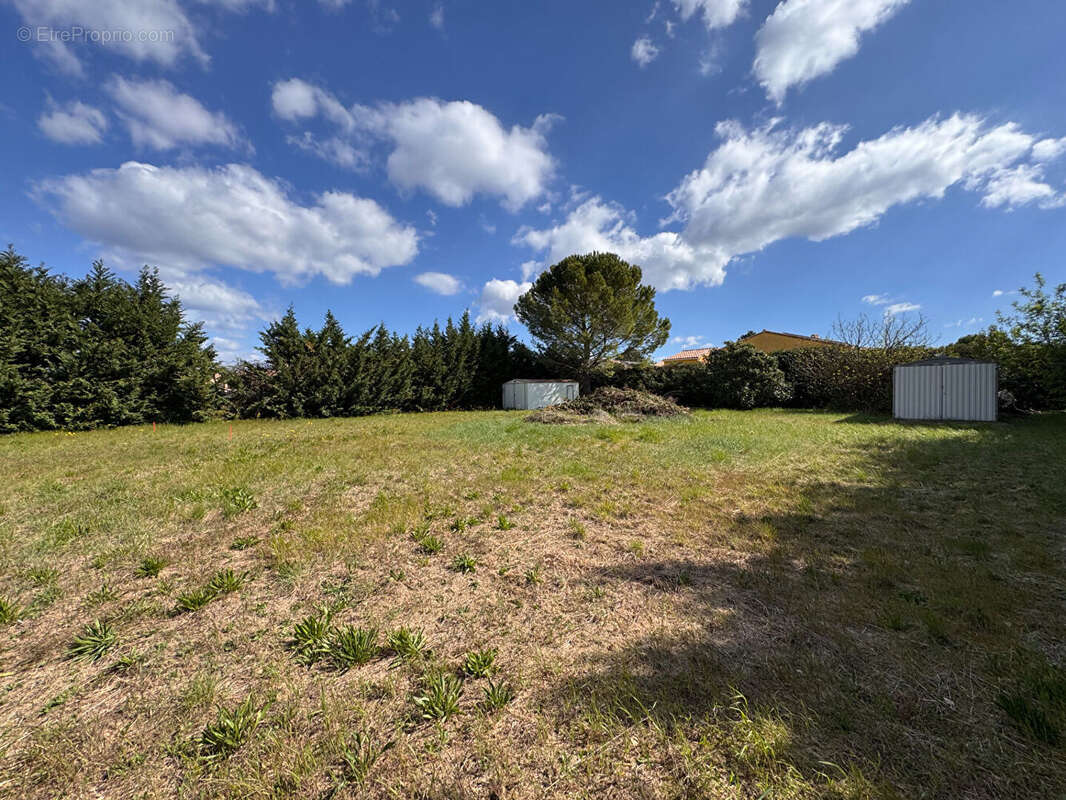Terrain à SAINT-CHRISTOL-LES-ALES
