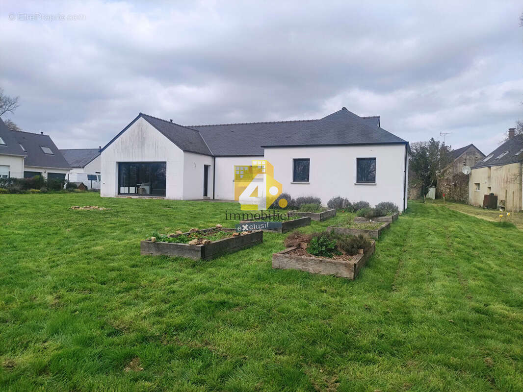 Maison à PONTCHATEAU