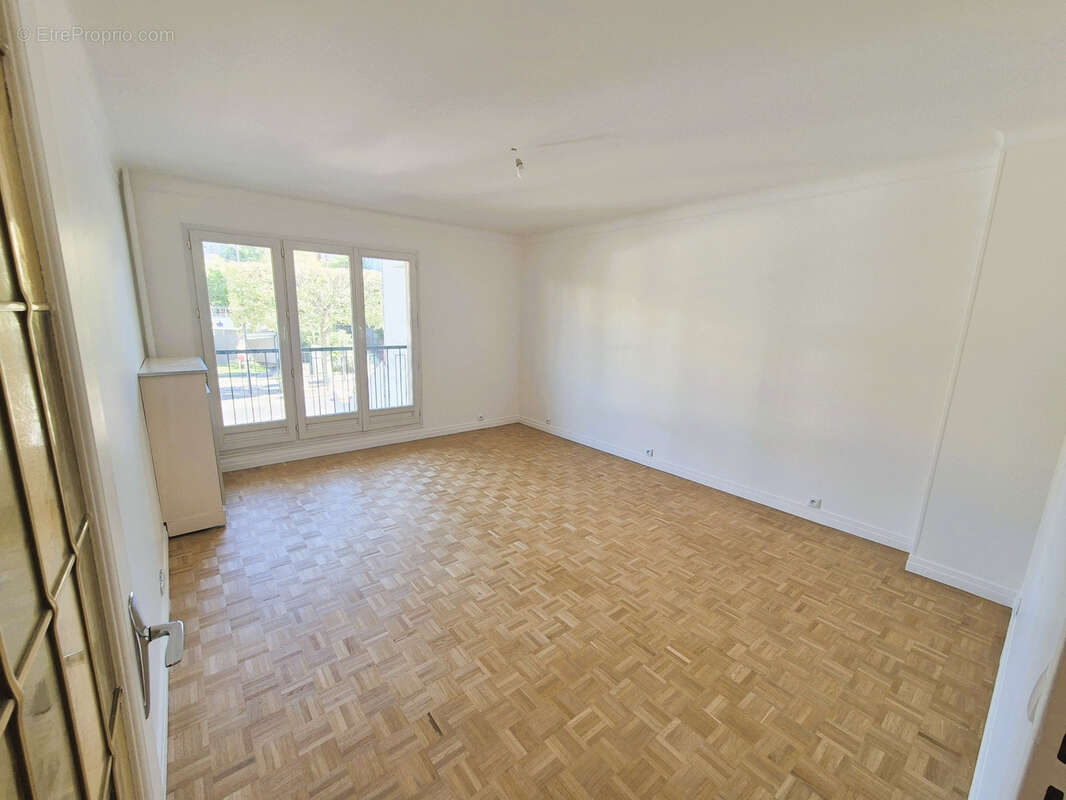 Appartement à NOGENT-SUR-MARNE