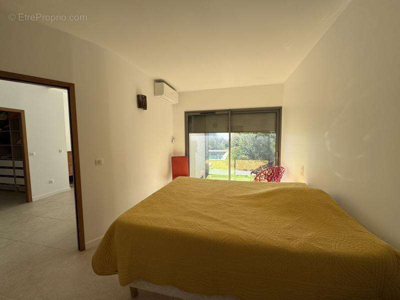 Maison à CARQUEIRANNE