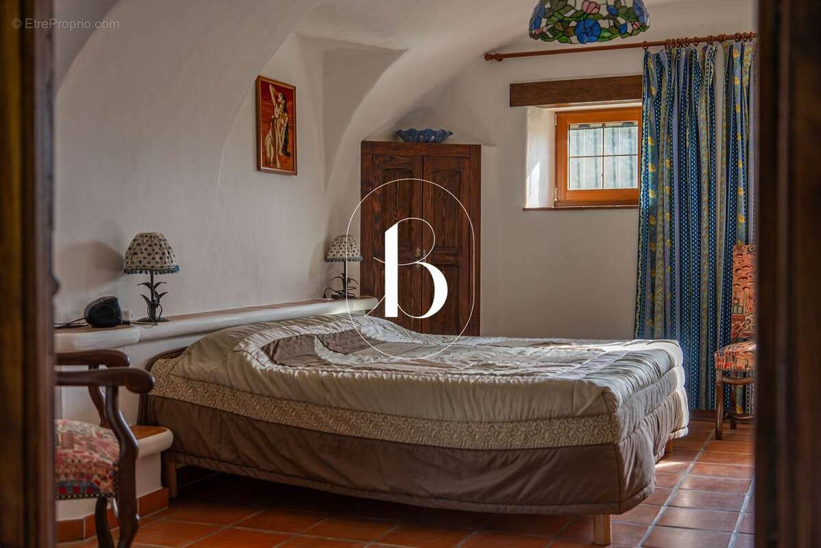 Maison à BARJAC