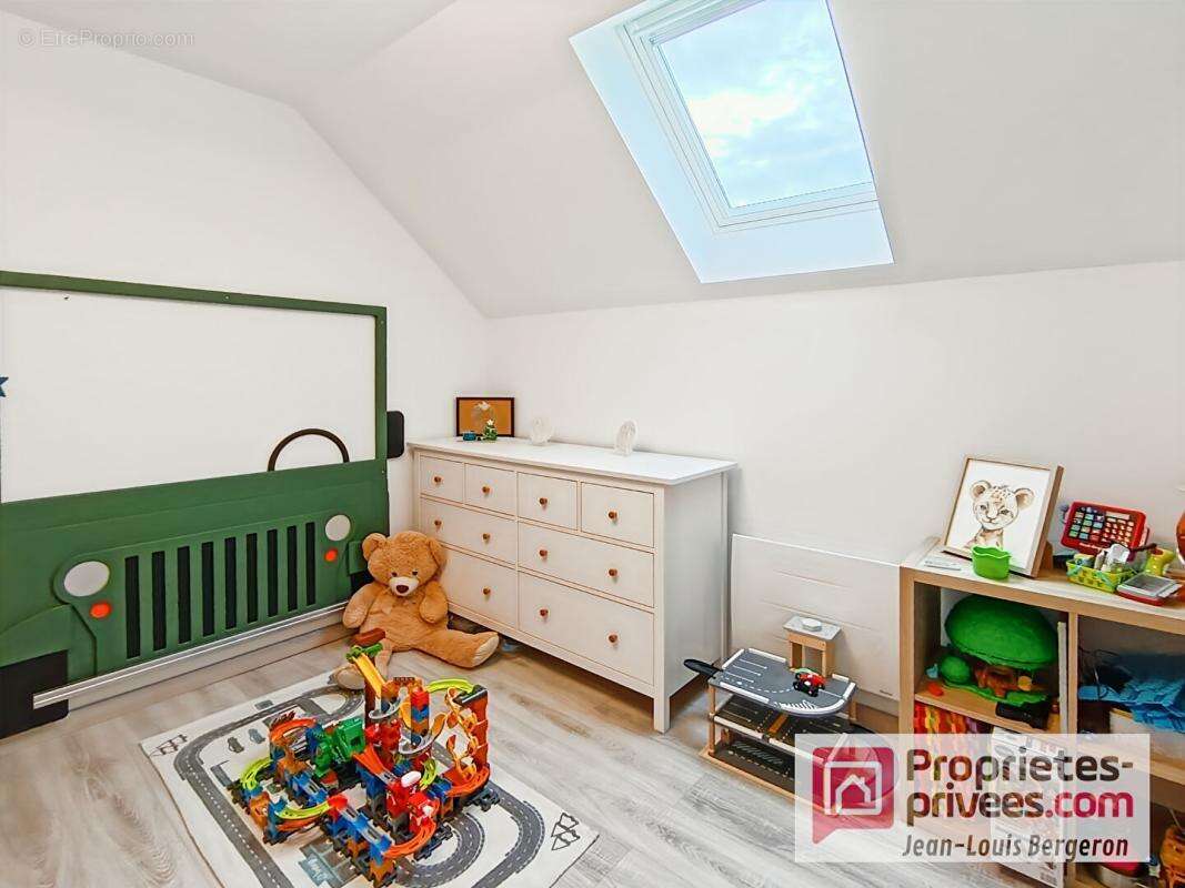 Maison à ARTANNES-SUR-INDRE