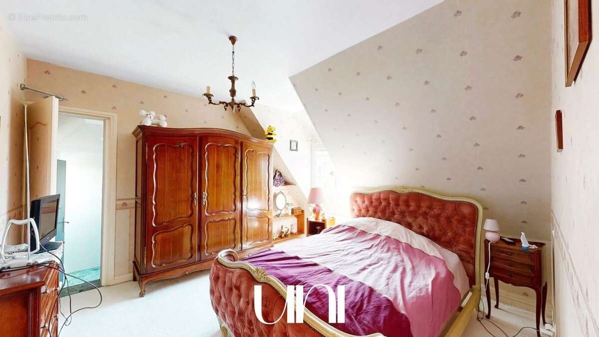 Maison à FLEURY-SUR-ORNE