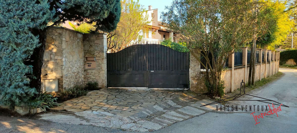 Maison à SAINT-MARCELLIN-LES-VAISON