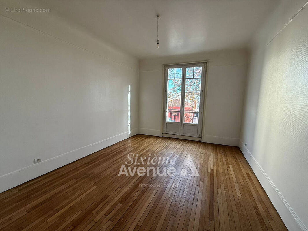 Appartement à SAINT-OUEN