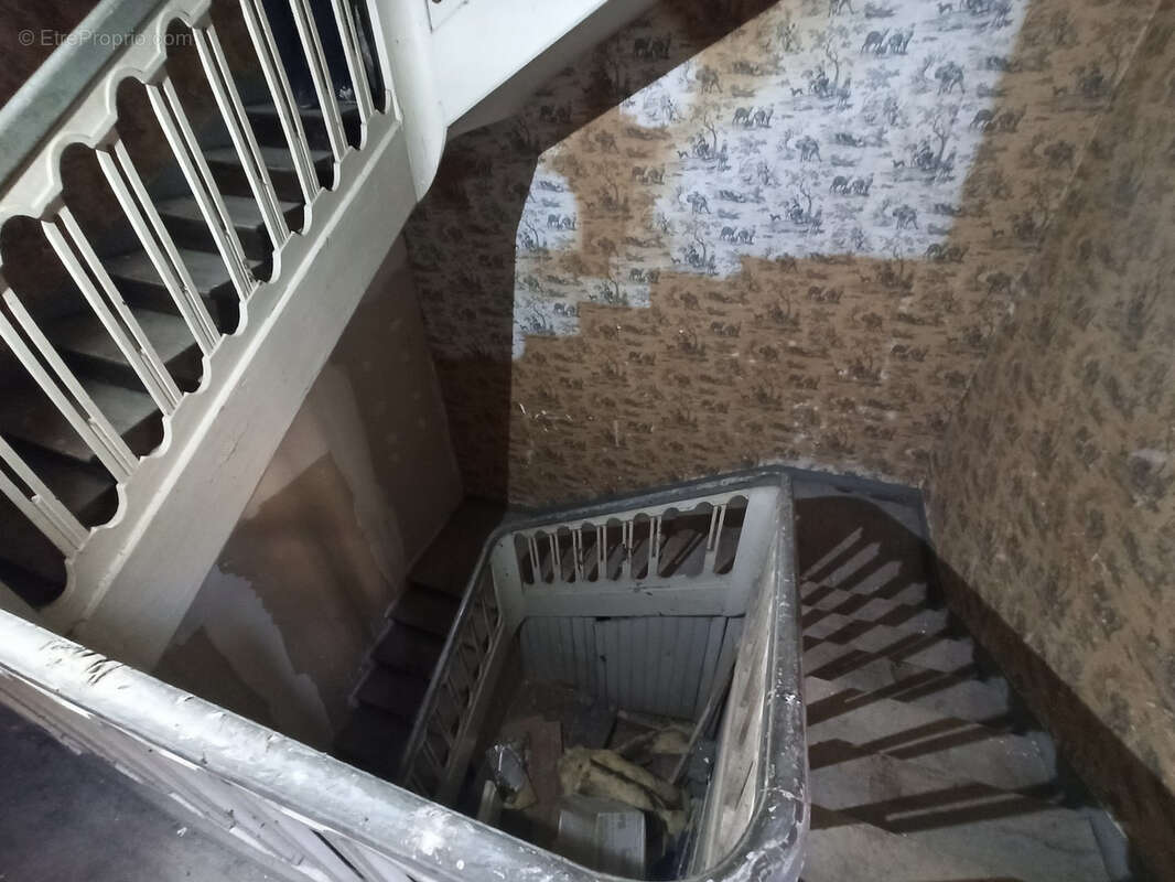 Commerce à SAINT-JUNIEN