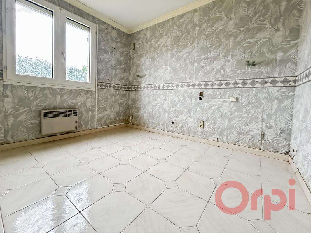 À Vendre : Maison de plain-pied 4 faces à Sérignan - photo 9