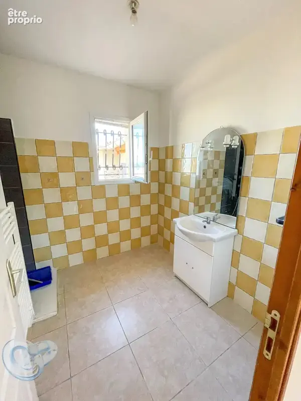 EXCLUSIVITE - Maison de plain-pied de 80 m² habitables avec jardin et garage attenant - photo 12