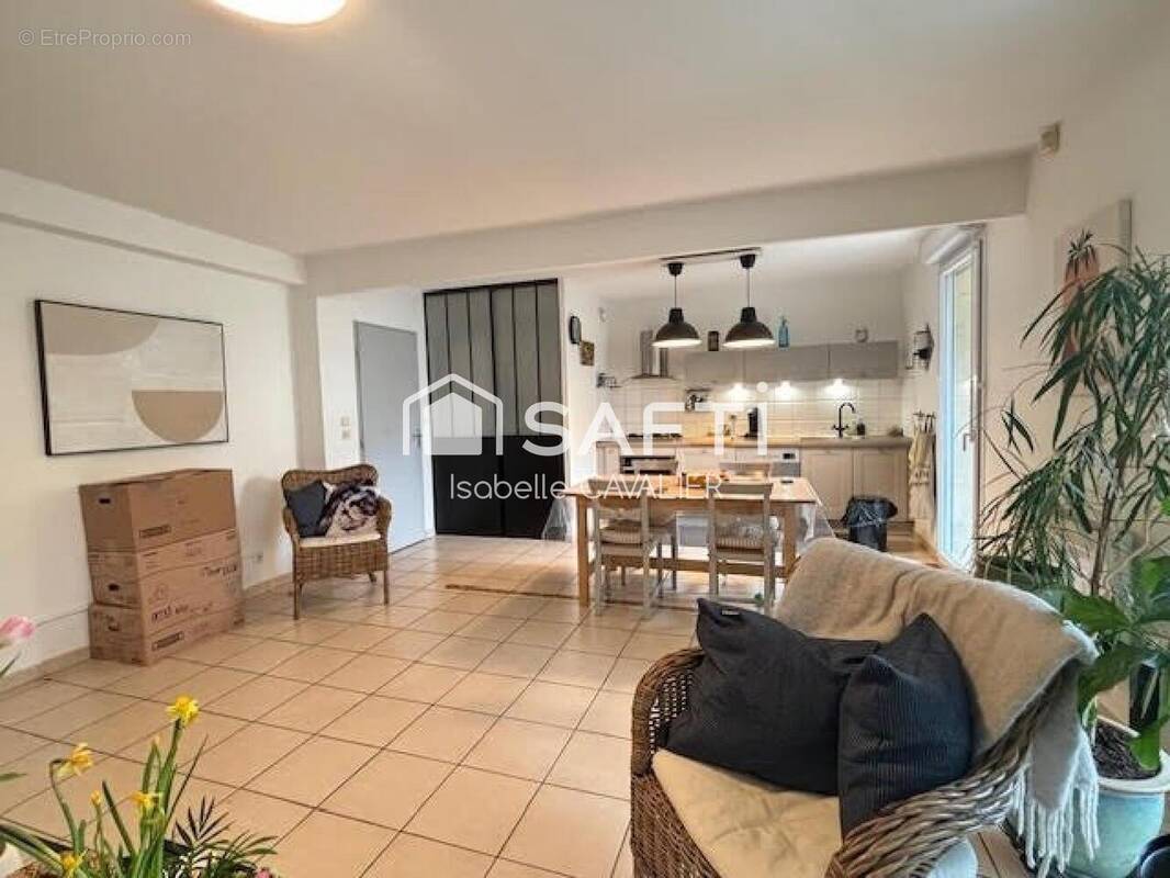 Photo 1 - Maison à MORIERES-LES-AVIGNON