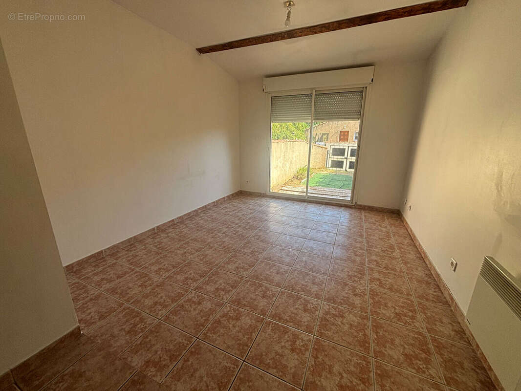 Appartement à ENSUES-LA-REDONNE