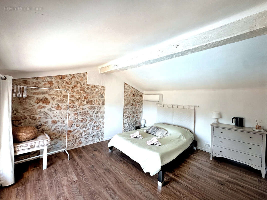 Maison à LORGUES