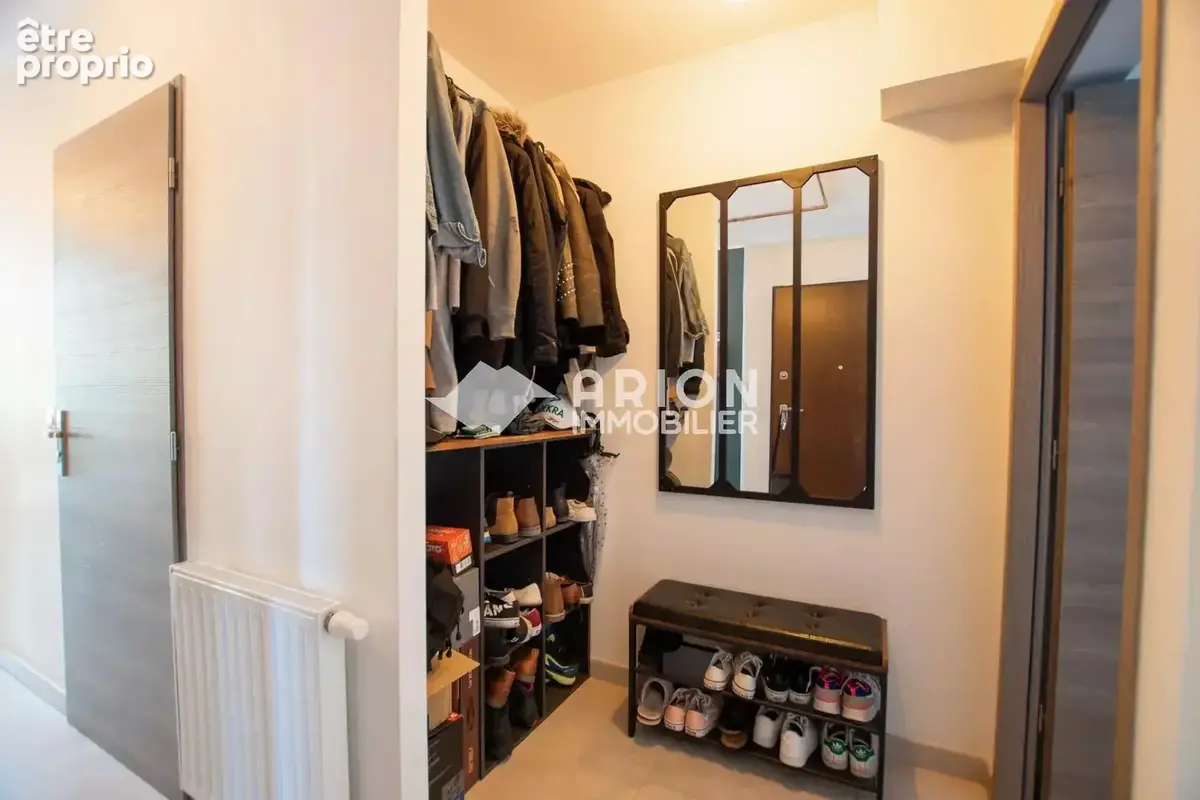 Appartement 3 pièces de standing à 10 minutes à pied du métro Montreuil-Hôpital - photo 6